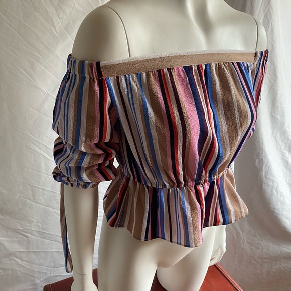 Stripped off the shoulder blouse - Picture 8 of 9